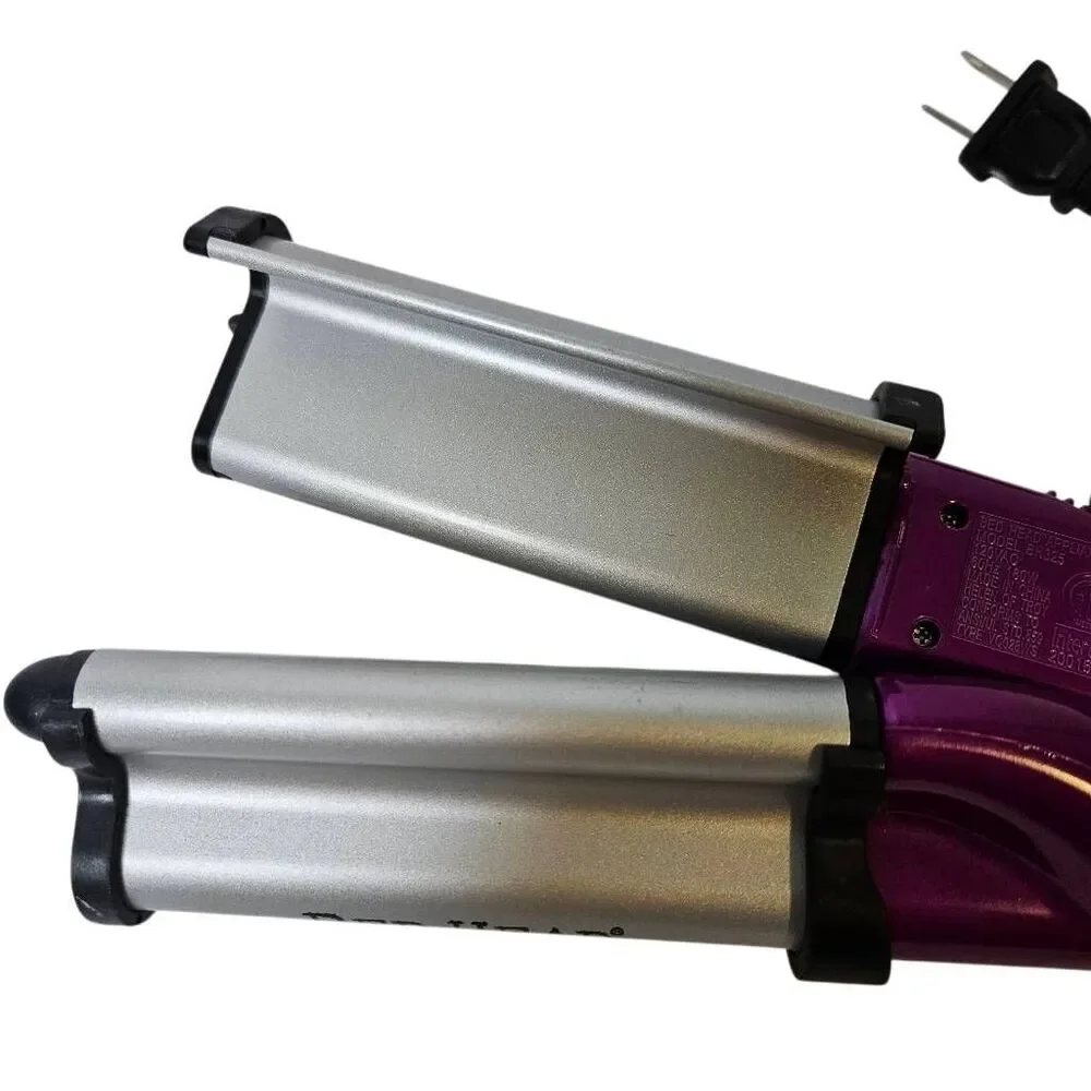 Bed Head Wave Artist curling iron.